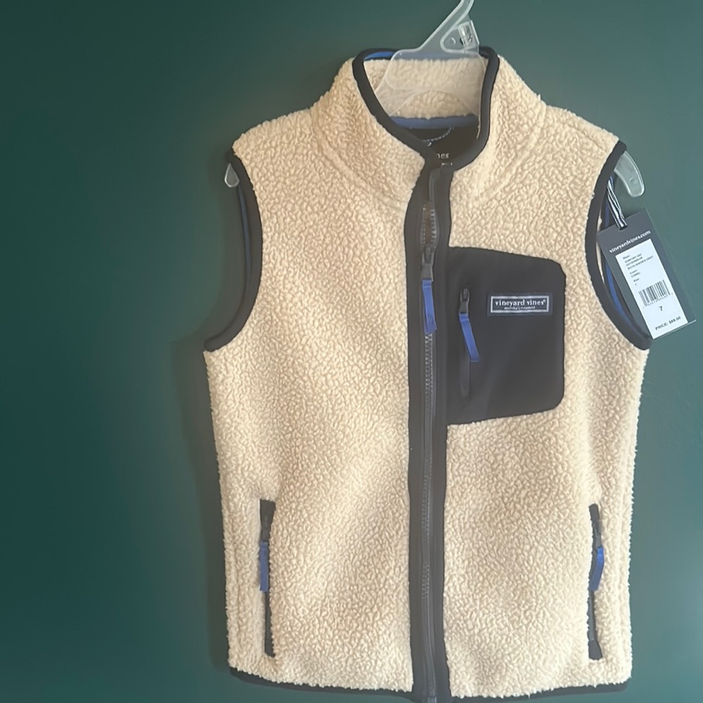 Vineyard Vines kids vest size 7